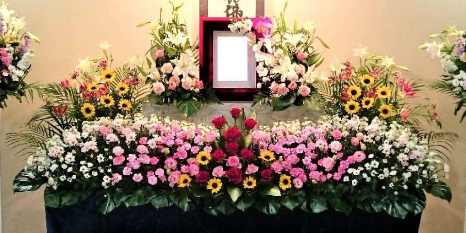 神戸市灘区・神戸市周辺でのお葬式は「花福葬祭」へ イメージ3 神戸市灘区・神戸市周辺でのお葬式は「花福葬祭」へ イメージ1